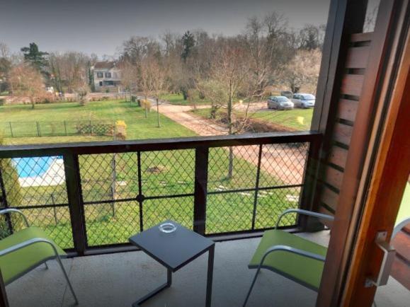 Hotel Du Golf Roanne Bagian luar foto
